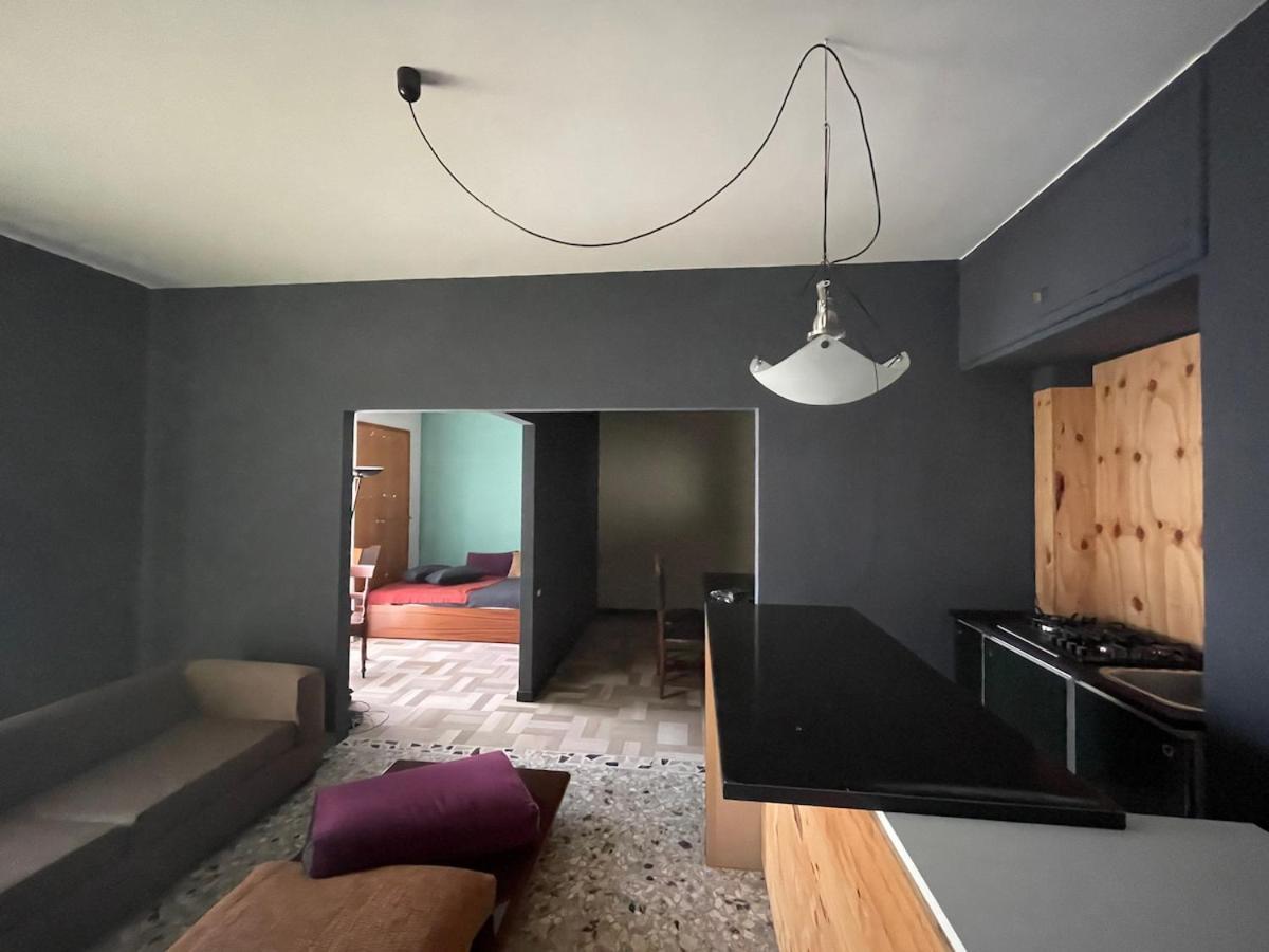 Five In The Archeosites, Garage And Bikes Apartment Rom